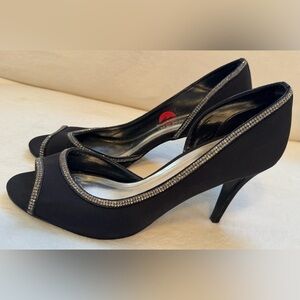 Caparros Women’s Open Toe Black & Rhinestone Pumps Size 10